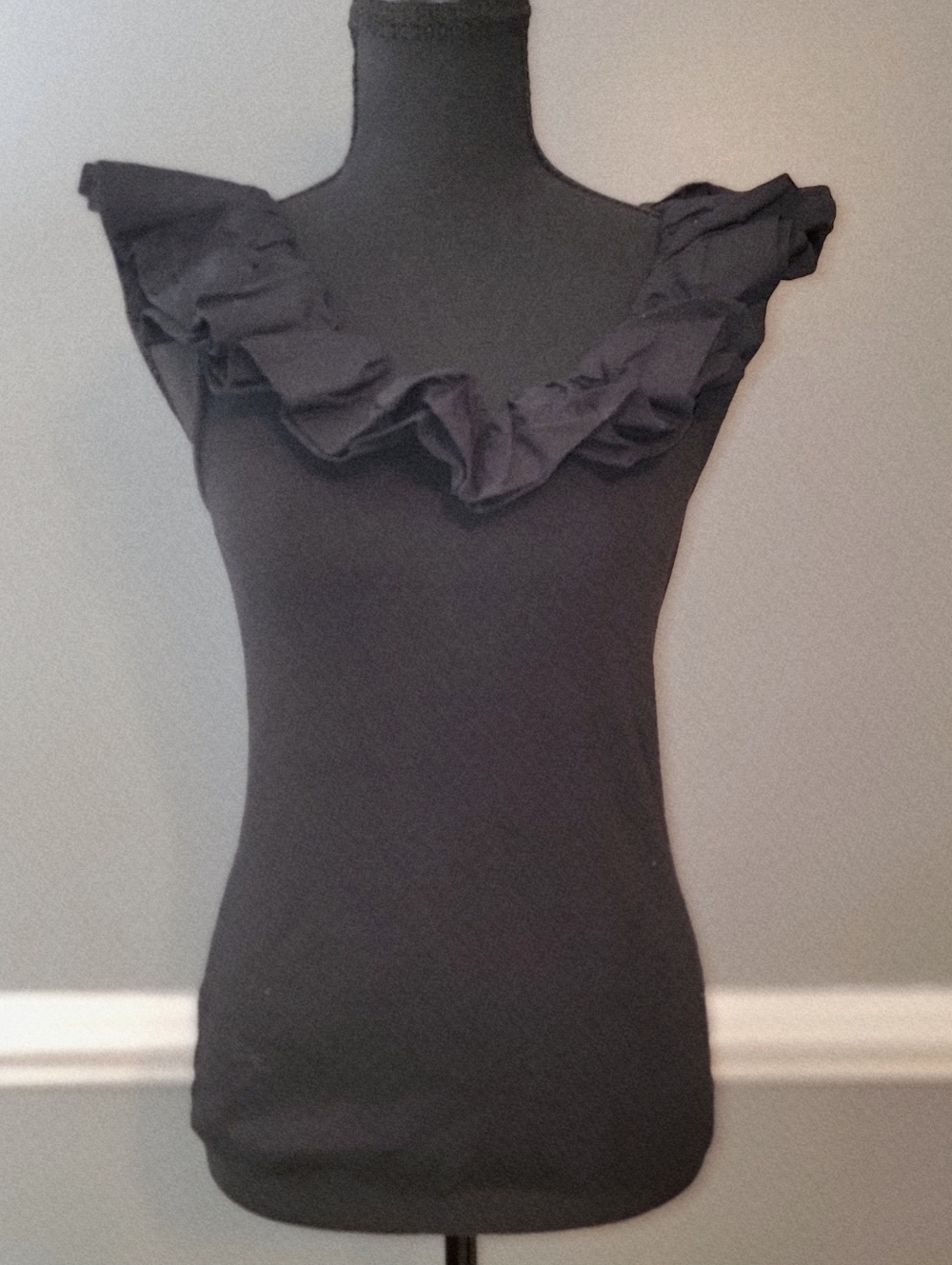 Anthropologie Maeve Black Ruffle Tank - Picture 4 of 15